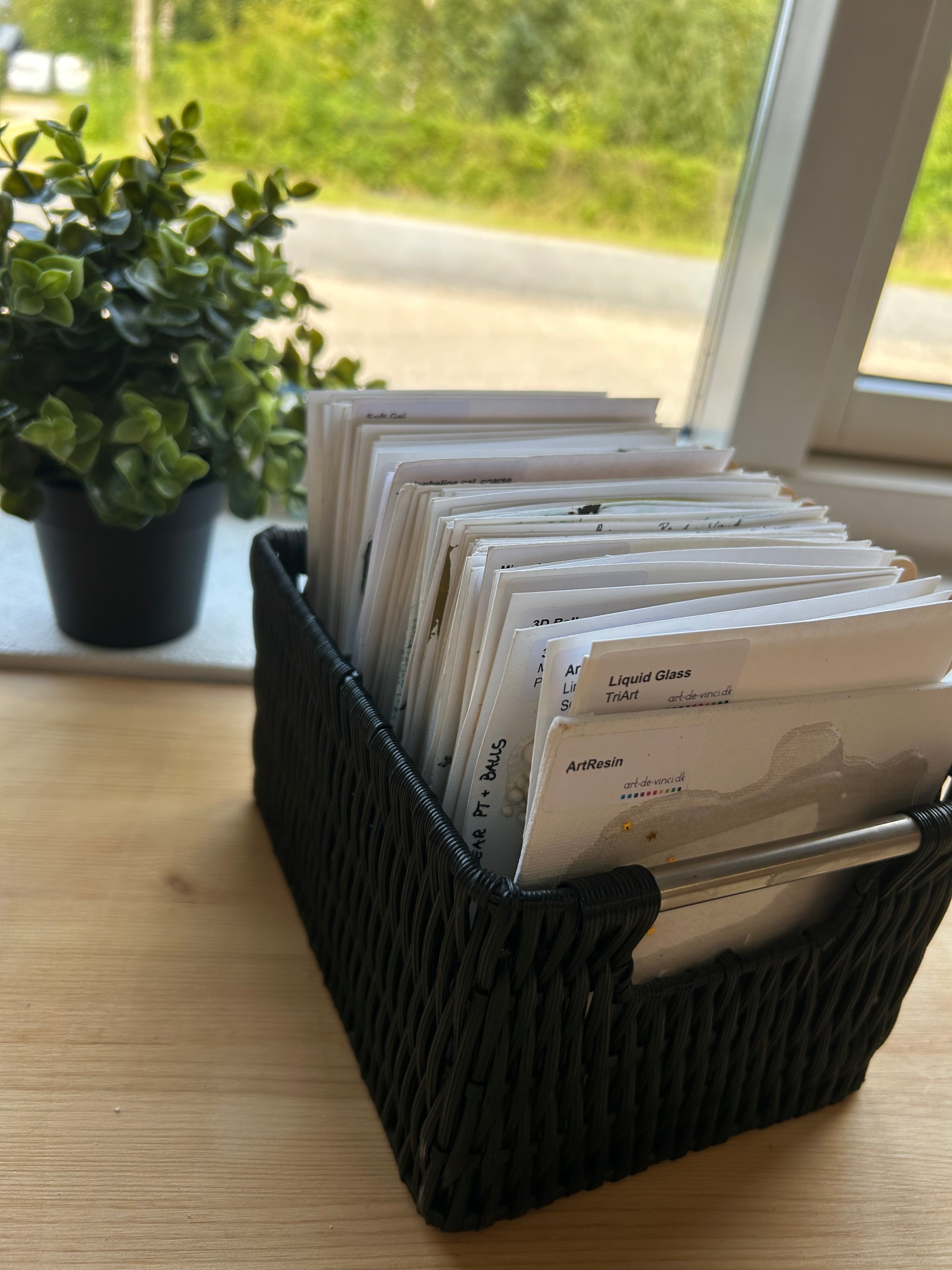 Lær en masse om struktur, crackle, gel, rust og resin, 21.-22. februar 2026 med Benita Mølgaard