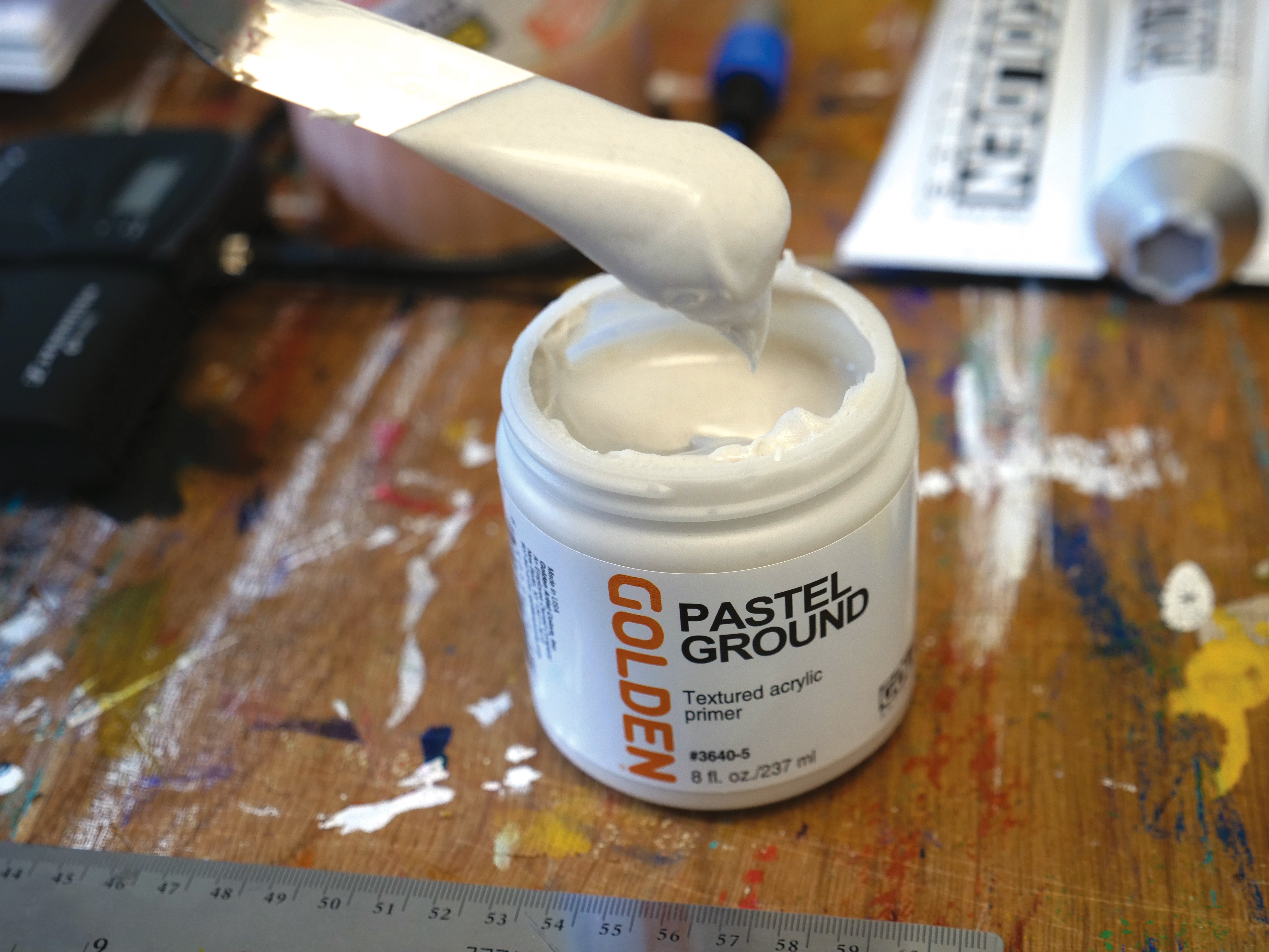 GOLDEN Pastel Ground, 237ml.