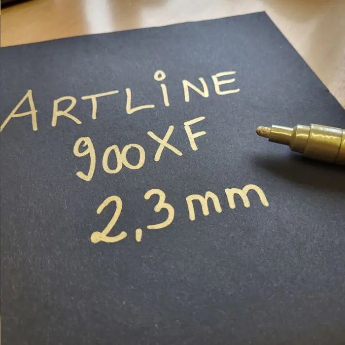 Artline 900XF, guld tusch, 2,3 mm.